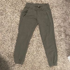 LULULEMON JOGGERS